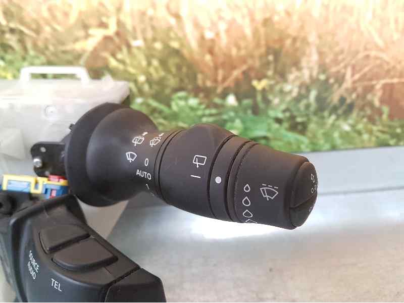 Recambio de com 2000 para renault megane iii berlina 5 p business referencia OEM IAM 255670019R  