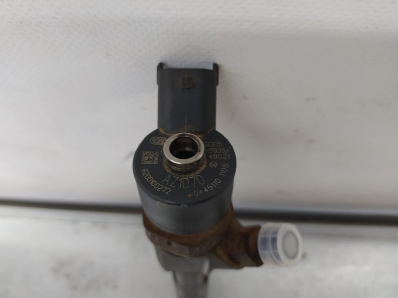 Recambio de inyector para renault megane ii familiar 1.9 dci diesel referencia OEM IAM 8200100272 0445110110B BOSCH