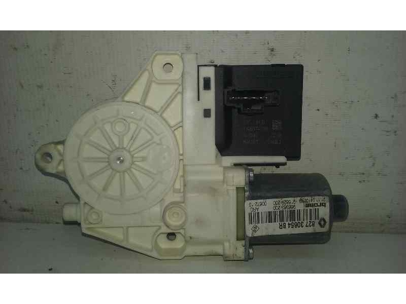 Recambio de motor elevalunas trasero derecho para renault megane iii berlina 5 p business referencia OEM IAM 827306548R  6 PINS