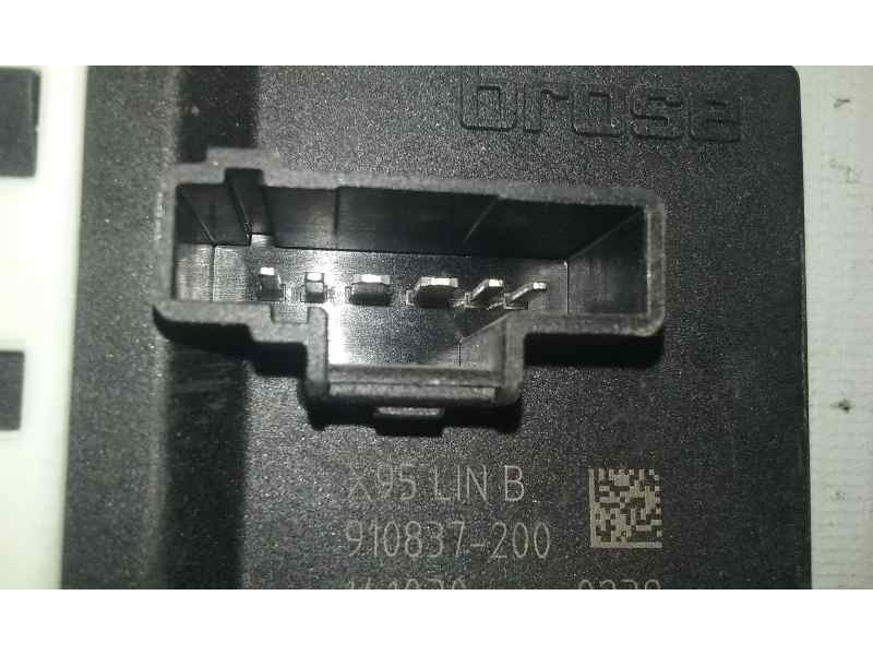 Recambio de motor elevalunas trasero derecho para renault megane iii berlina 5 p business referencia OEM IAM 827306548R  6 PINS