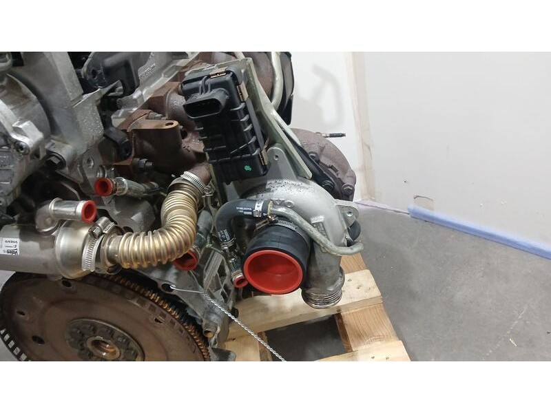 Recambio de motor completo para volvo s60 berlina 2.4 d momentum referencia OEM IAM D5244T 387296 INYECCION BOSCH