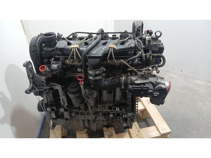 Recambio de motor completo para volvo s60 berlina 2.4 d momentum referencia OEM IAM D5244T 387296 INYECCION BOSCH