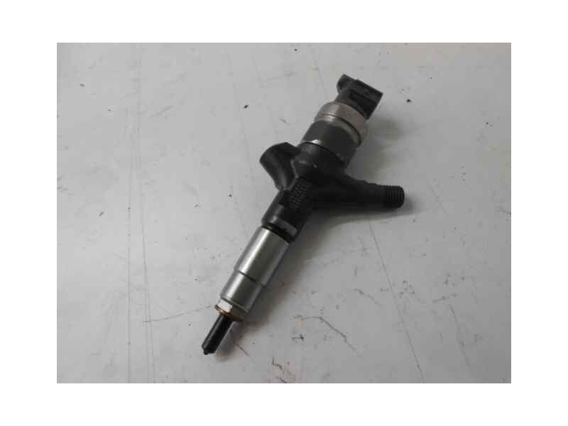 Recambio de inyector para subaru impreza g12 2.0 diesel cat referencia OEM IAM 16613AA020 7890 DENSO