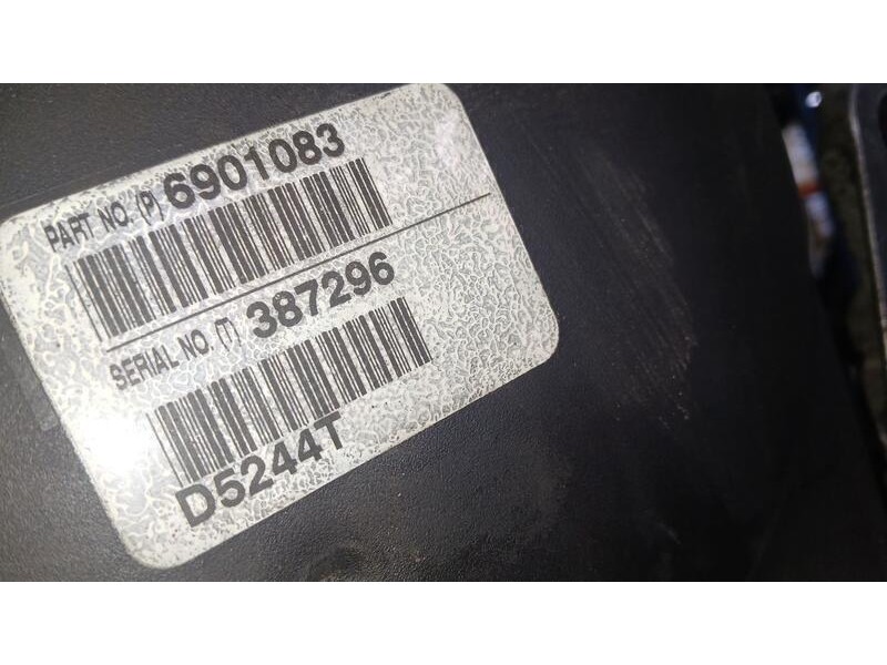 Recambio de motor completo para volvo s60 berlina 2.4 d momentum referencia OEM IAM D5244T 387296 INYECCION BOSCH