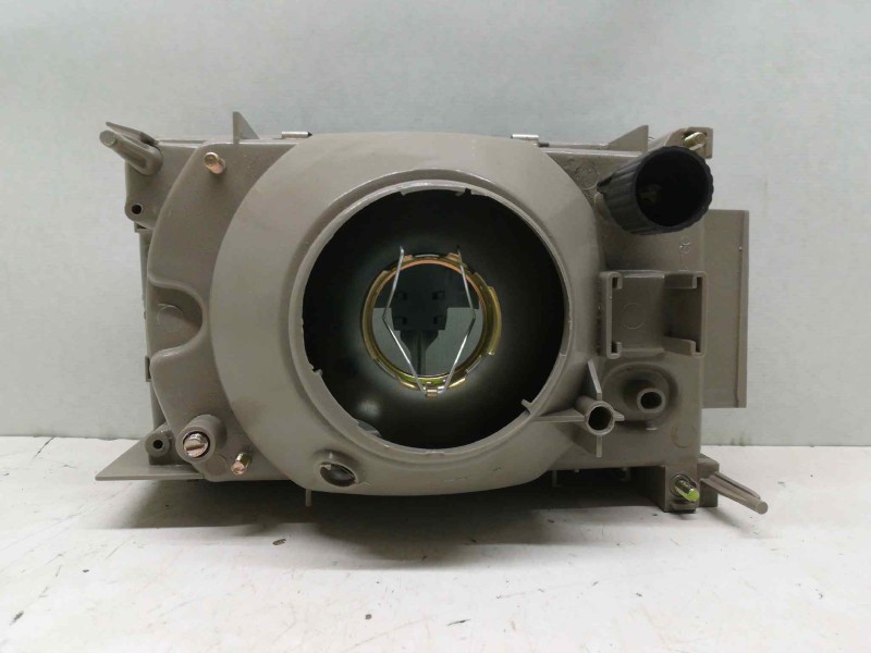 Recambio de faro derecho para renault 9 referencia OEM IAM   