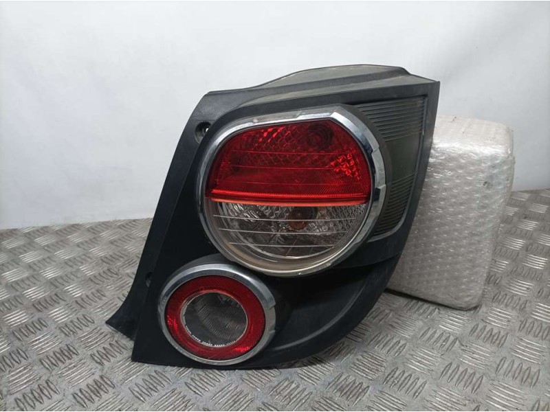 Recambio de piloto trasero derecho para chevrolet aveo ls referencia OEM IAM   