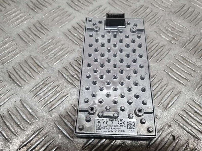 Recambio de modulo electronico para ford puma hybrid titanium referencia OEM IAM M1TT19J235BA  