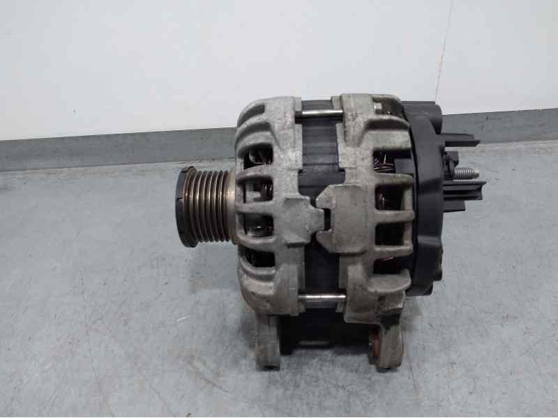 Recambio de alternador para dacia dokker abiance referencia OEM IAM 231001910R  BOSCH