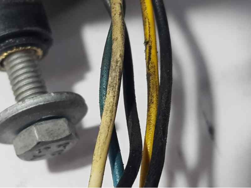 Recambio de retrovisor izquierdo para chevrolet aveo ls referencia OEM IAM  ROZADO 5 PINS ELECTRICO