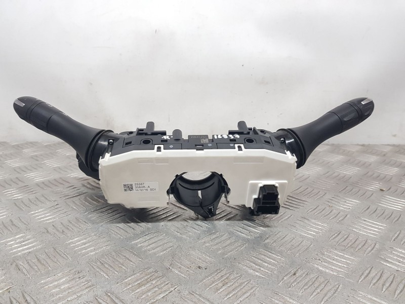 Recambio de mando luces y limpia para renault megane iv hatchback (b9a/m/n_) 1.5 dci 90 (b9a1) referencia OEM IAM 255673584R  