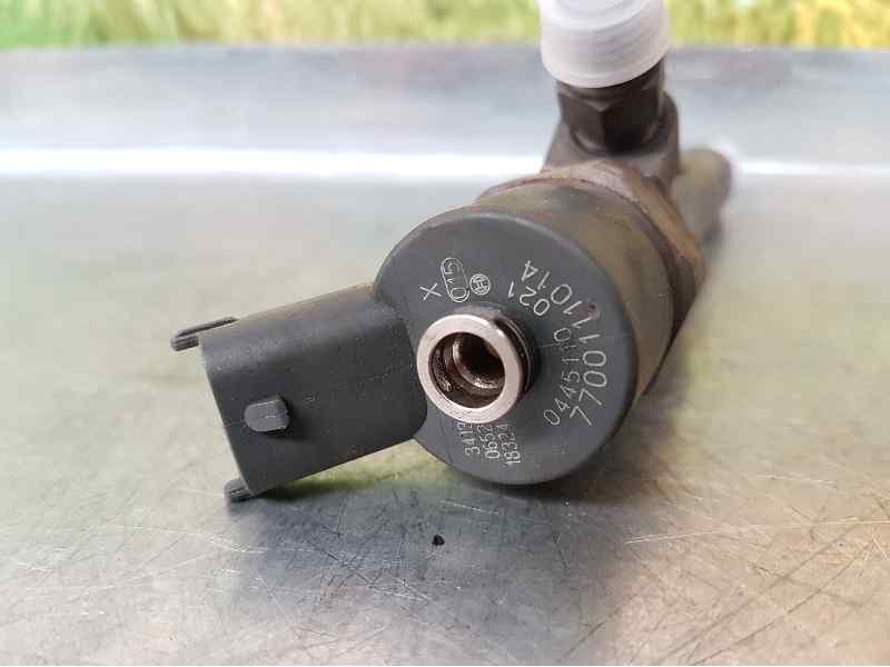 Recambio de inyector para renault scenic ii 1.9 dci diesel referencia OEM IAM 7700111014 0445110021 BOSCH