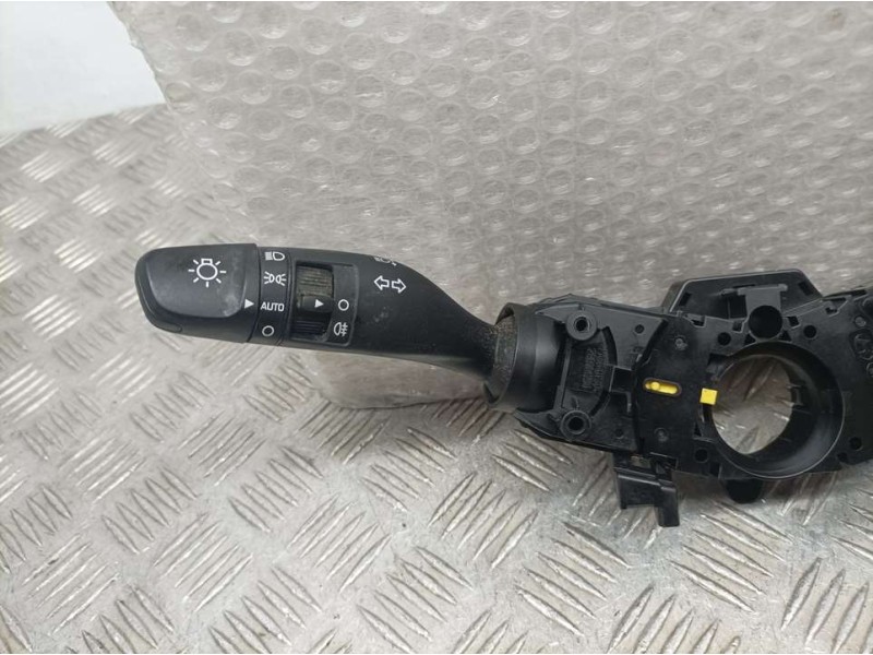 Recambio de mando luces y limpia para hyundai ioniq hybrid referencia OEM IAM 93403F2810  