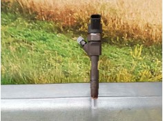 Recambio de inyector para renault scenic ii 1.9 dci diesel referencia OEM IAM 7700111014 0445110021 BOSCH