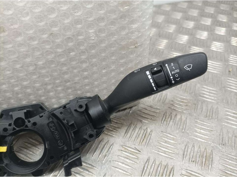 Recambio de mando luces y limpia para hyundai ioniq hybrid referencia OEM IAM 93403F2810  