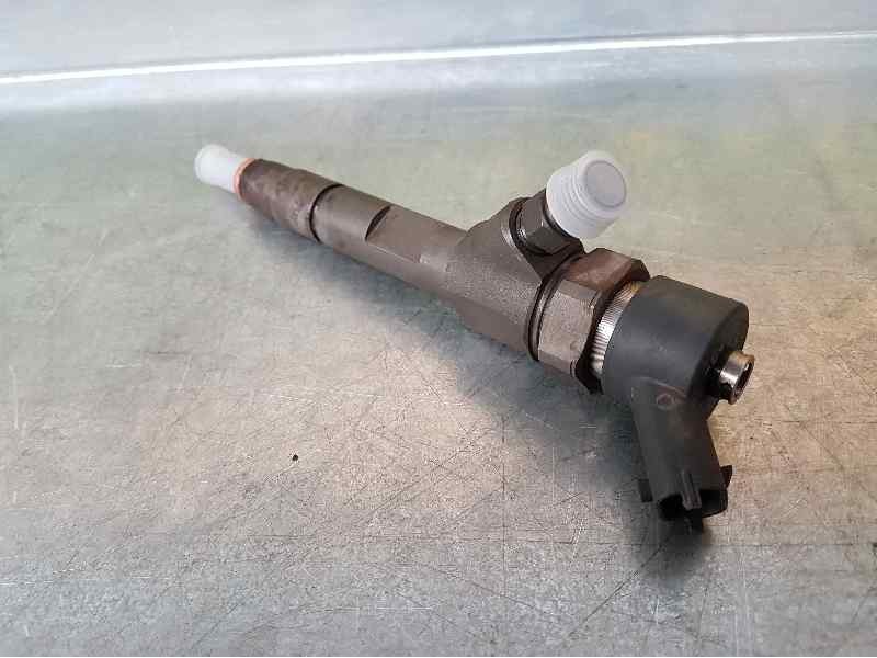 Recambio de inyector para renault scenic ii 1.9 dci diesel referencia OEM IAM 7700111014 0445110021 BOSCH