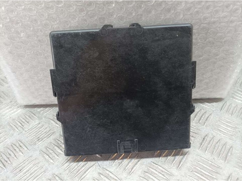 Recambio de modulo electronico para toyota yaris hsd active referencia OEM IAM 899810D140 2850003331 DENSO