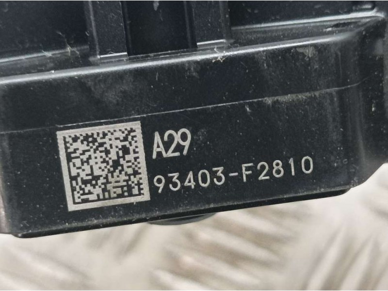 Recambio de mando luces y limpia para hyundai ioniq hybrid referencia OEM IAM 93403F2810  