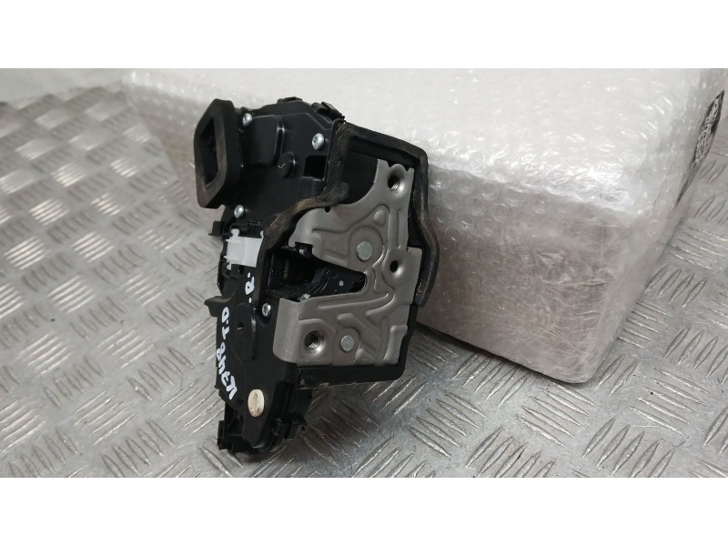 Recambio de cerradura puerta trasera derecha para skoda kamiq (nw4) 1.0 tsi referencia OEM IAM 10A839016  E18761103