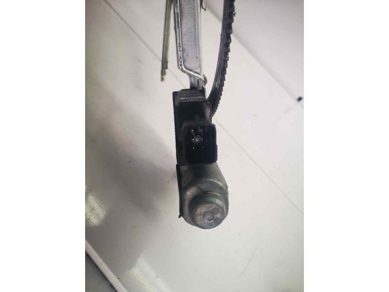 Recambio de elevalunas delantero derecho para opel combo (corsa c) 1.3 16v cdti referencia OEM IAM 13173070  6 PINS