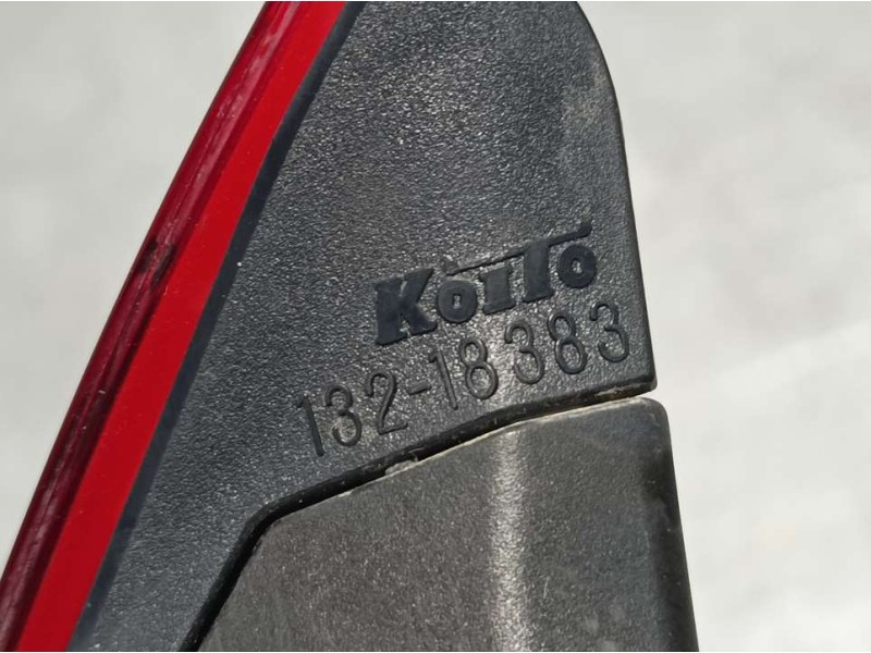 Recambio de piloto trasero derecho para mazda 2 lim. () luxury referencia OEM IAM 13218383  INTERIOR KOITO