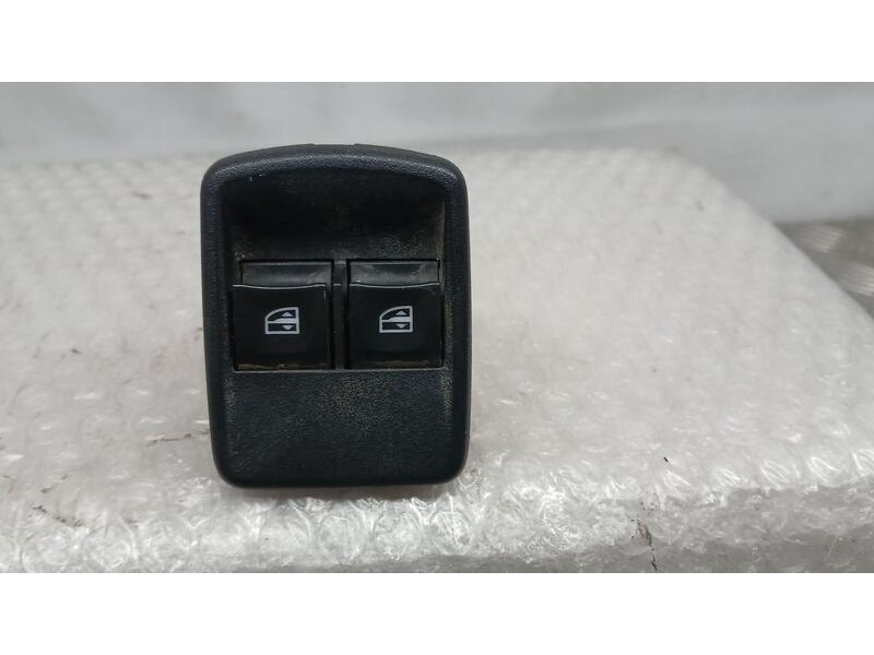 Recambio de mando elevalunas delantero izquierdo para dacia dokker abiance referencia OEM IAM 254110431R  