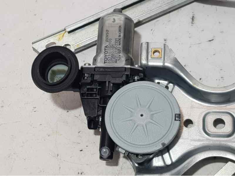 Recambio de elevalunas delantero derecho para toyota yaris hsd city referencia OEM IAM 673582101  DENSO ELECTRICO 6 PINIS