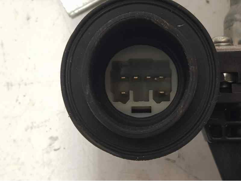 Recambio de elevalunas delantero derecho para toyota yaris hsd city referencia OEM IAM 673582101  DENSO ELECTRICO 6 PINIS