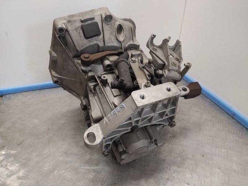 Recambio de caja cambios para alfa romeo mito (145) junior referencia OEM IAM 911349782  5VELOCIDADES
