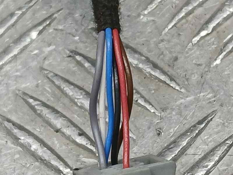 Recambio de retrovisor derecho para ford fiesta (ce1) trend referencia OEM IAM 2477534 8801012 ELECTRICO 6 CABLES