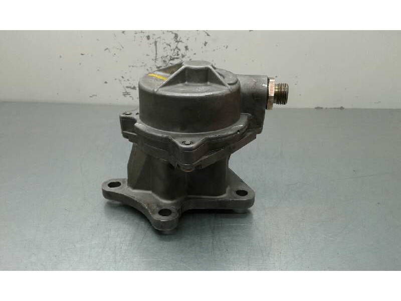 Recambio de depresor freno / bomba vacio para renault rapid/express (f40) 1.9 diesel referencia OEM IAM 72117205  