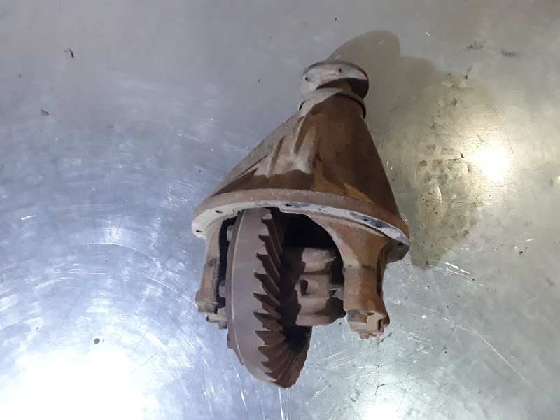 Recambio de diferencial trasero para nissan trade cerrada referencia OEM IAM   