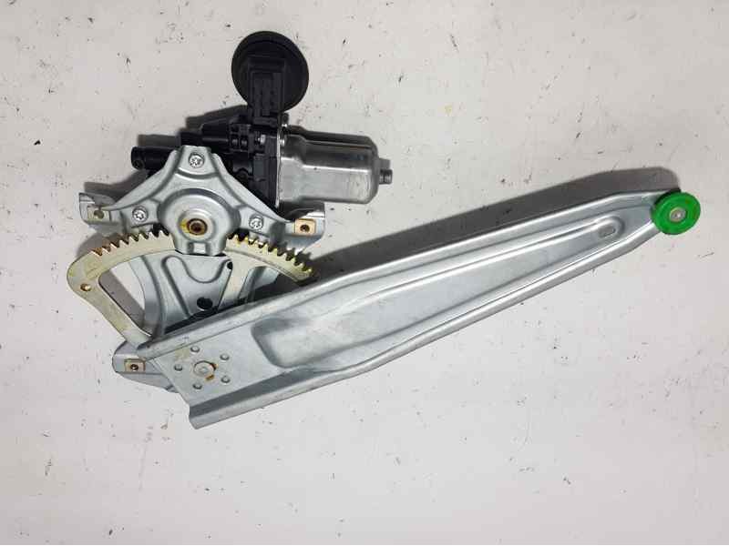 Recambio de elevalunas trasero derecho para toyota yaris hsd city referencia OEM IAM 973581101  DENSO ELECTRICO 6 PINS