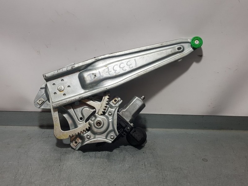 Recambio de elevalunas trasero izquierdo para toyota yaris hsd city referencia OEM IAM 973582101 6 PINS ELECTRICO