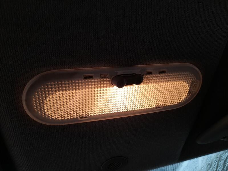 Recambio de luz interior para dacia sandero ii (b8_) tce 90 lpg (b8m1) referencia OEM IAM 264306391R  