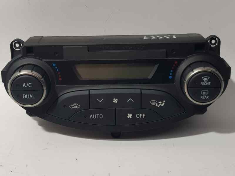 Recambio de mando climatizador para toyota yaris hsd city referencia OEM IAM 559000D310C0  