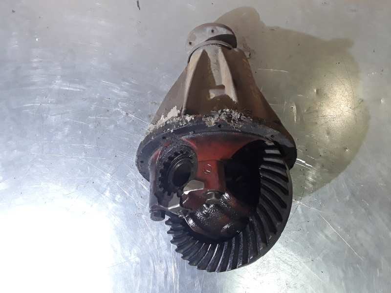 Recambio de diferencial trasero para nissan trade cerrada referencia OEM IAM   