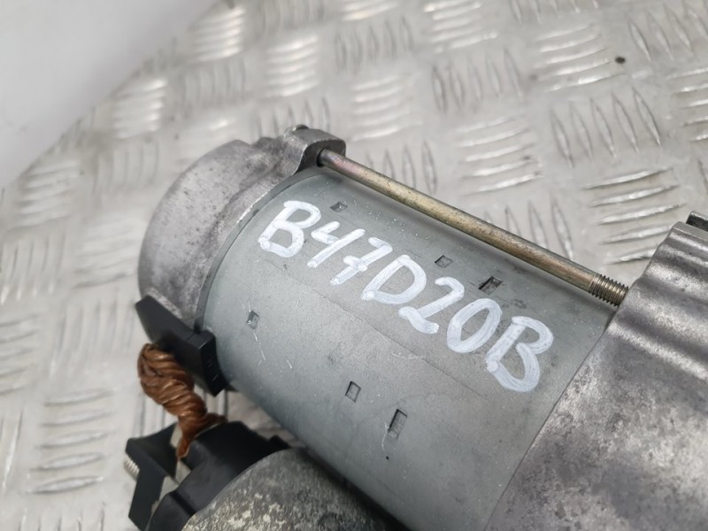 Recambio de motor arranque para bmw x5 (f15) 2.0 turbodiesel referencia OEM IAM 857084604 4380000492 DENSO