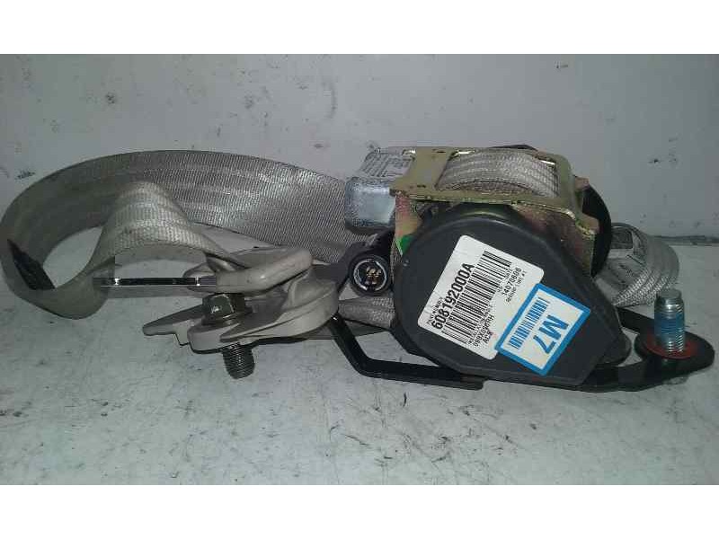 Recambio de pretensor airbag derecho para hyundai sonata (nf) 2.0 crdi comfort i referencia OEM IAM 608192000A  