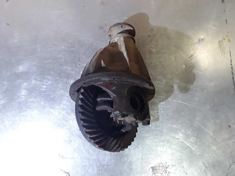 Recambio de diferencial trasero para nissan trade cerrada referencia OEM IAM   