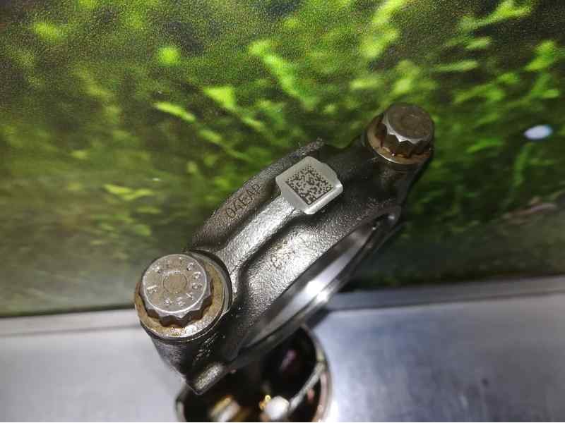 Recambio de biela para volkswagen polo (6c1) 1.0 referencia OEM IAM 04EAP  