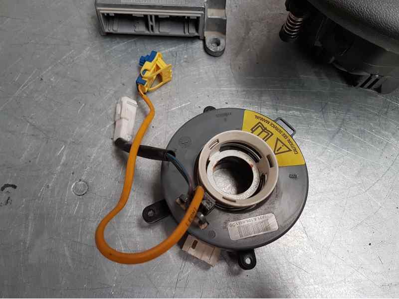 Recambio de airbag delantero izquierdo para fiat doblo cargo (223) 1.9 jtd sx furg. panorama referencia OEM IAM 0735380513  