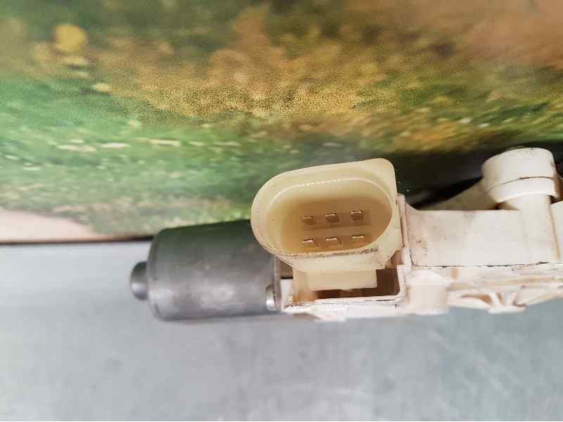 Recambio de elevalunas delantero derecho para bmw serie 1 berlina (e81/e87) 116i referencia OEM IAM  6 PINS ELECTRICO