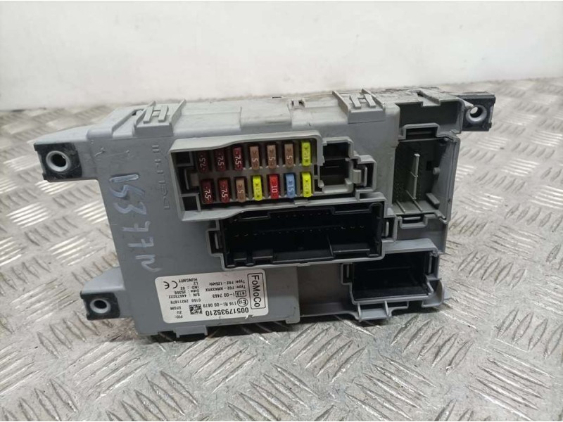 Recambio de caja reles / fusibles para ford ka (ccu) titanium referencia OEM IAM 517935210 28211878 