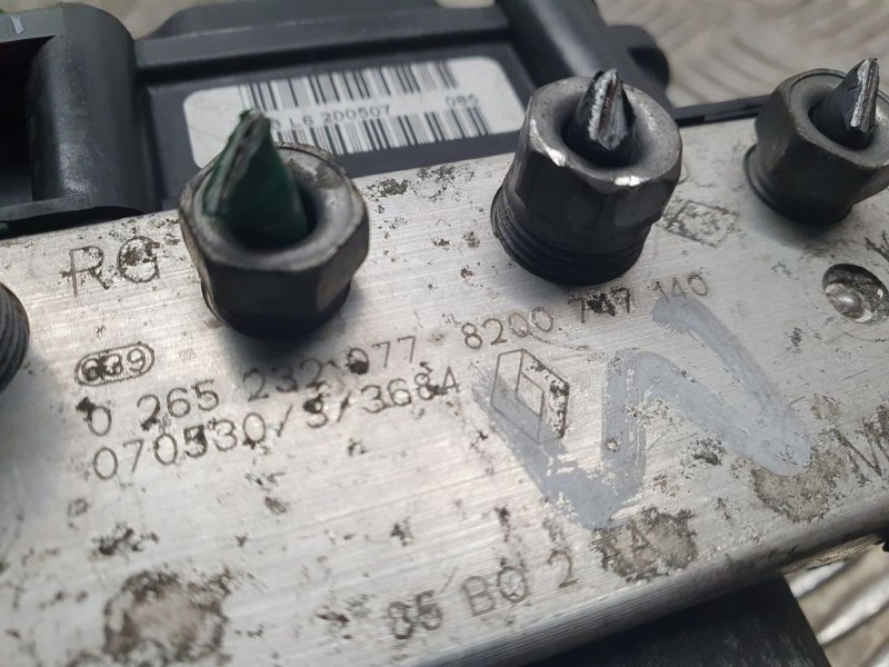 Recambio de abs para renault clio iii authentique referencia OEM IAM 8200747140 0265232077 