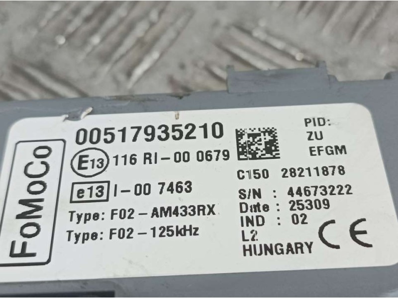 Recambio de caja reles / fusibles para ford ka (ccu) titanium referencia OEM IAM 517935210 28211878 