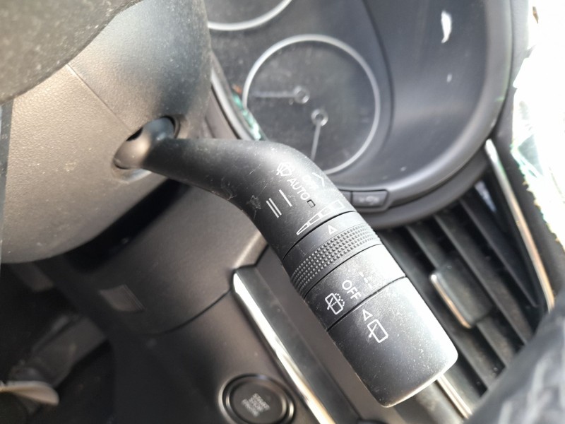 Recambio de mando luces y limpia para mazda cx-30 (dm, dt, ed) skyactiv-g m hybrid referencia OEM IAM BDEL66122A  BDEL66122A LUC