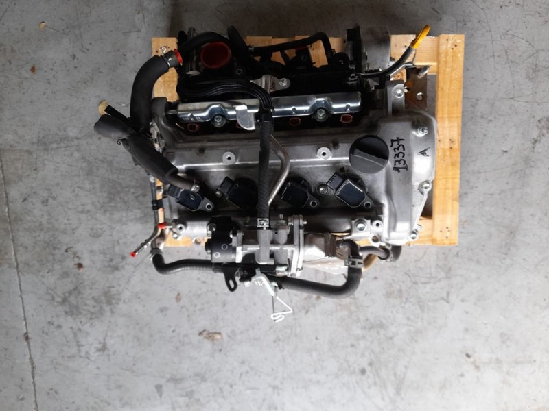 Recambio de motor completo para toyota yaris hsd city referencia OEM IAM 1NZ  