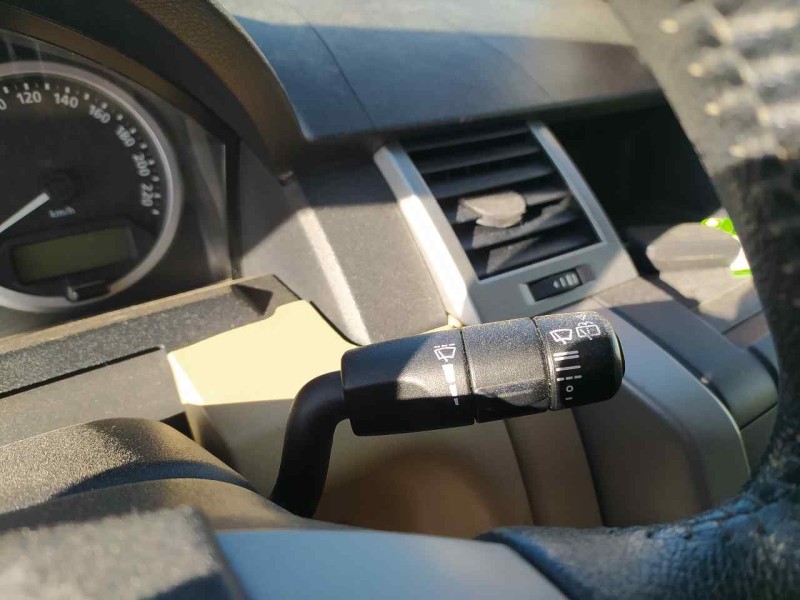 Recambio de mando luces y limpia para land rover range rover sport v8 td first edition referencia OEM IAM XPB500350PVJ  