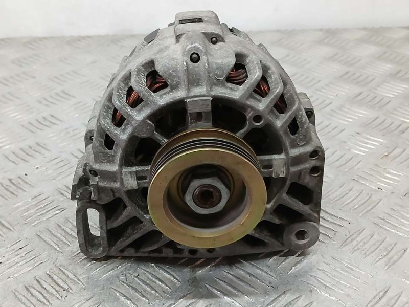 Recambio de alternador para renault clio ii fase ii (b/cb0) authentique referencia OEM IAM 7700437090 2542422C VALEO