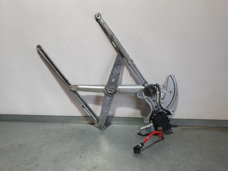 Recambio de elevalunas delantero derecho para toyota previa (r30) 2.0 d-4d linea sol referencia OEM IAM 8571028100 5 PINS ELECTR